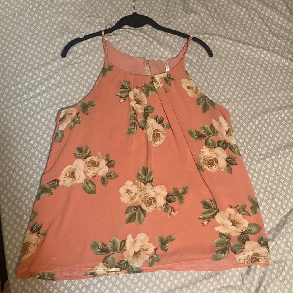 Coral floral tank